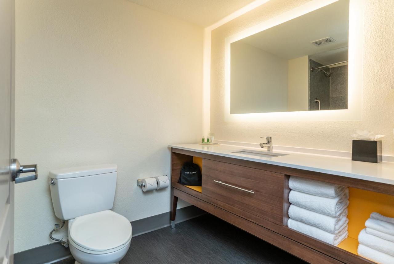Holiday Inn Hotel & Suites Beaufort At Highway 21 By Ihg Eksteriør bilde