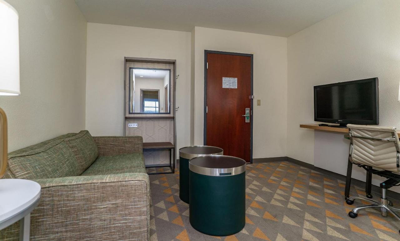 Holiday Inn Hotel & Suites Beaufort At Highway 21 By Ihg Eksteriør bilde