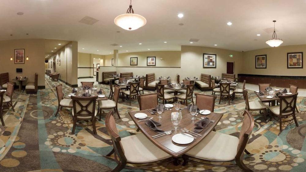 Holiday Inn Hotel & Suites Beaufort At Highway 21 By Ihg Eksteriør bilde